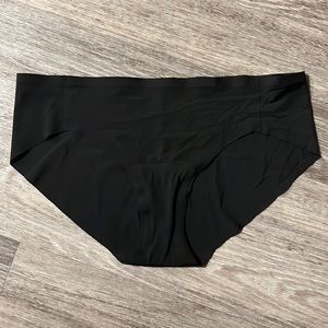 Lululemon Seamless Black Underwear